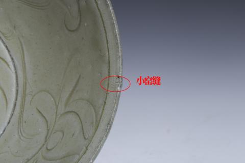 古玩陶瓷宋元·龍泉窯青釉劃花碗拍賣，當(dāng)前價格2500元
