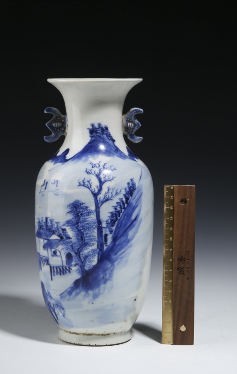 古玩陶瓷山水紋青花瓶拍賣,當前價格4800元