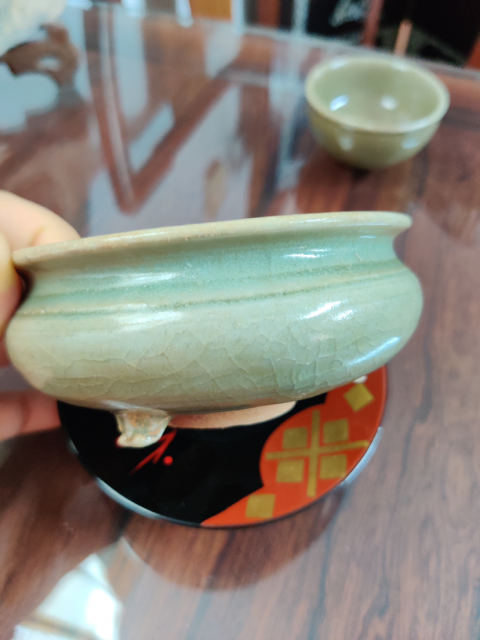 古玩陶瓷龍泉窯青釉三足缽式香爐拍賣,當前價格8500元