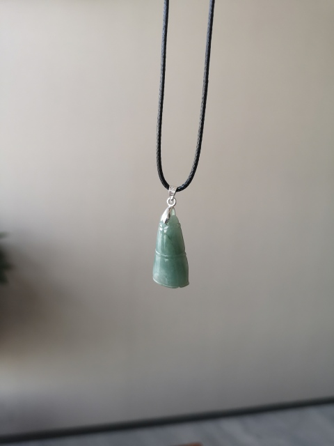 古玩玉器翡翠掛墜拍賣,當前價格150元