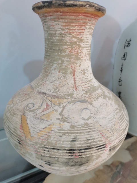 古玩陶瓷彩繪陶瓶拍賣，當前價格1500元