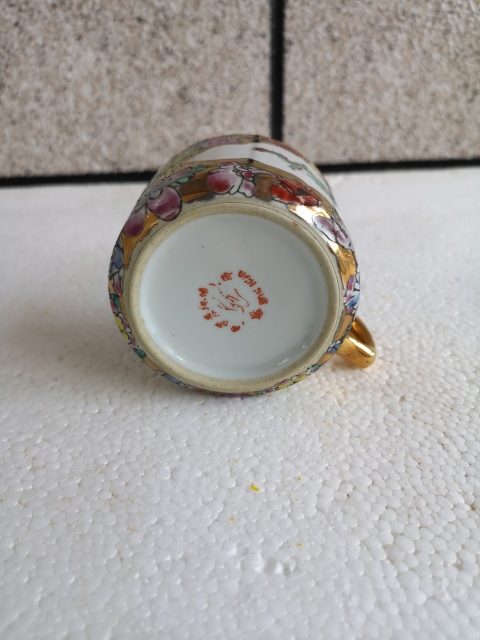 古玩陶瓷廣彩貼花開光龍紋杯拍賣,當前價格220元
