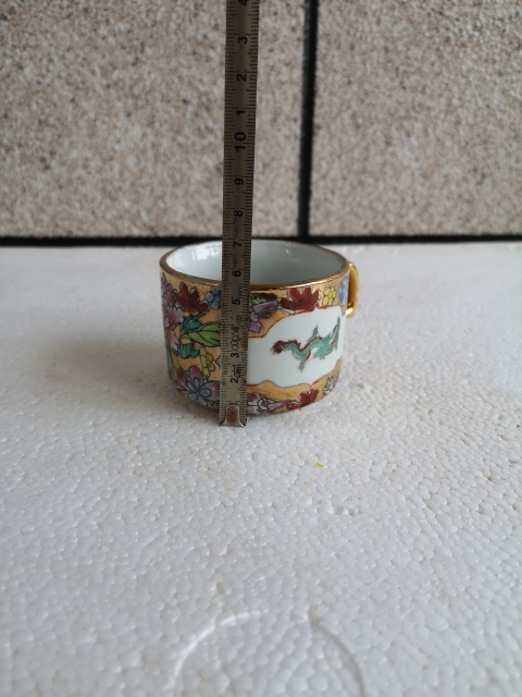 古玩陶瓷廣彩貼花開光龍紋杯拍賣,當前價格220元