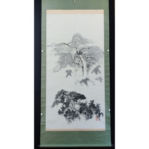 古玩字畫創匯時期原裝舊裱紫泉水墨山水立軸拍賣,當前價格199元