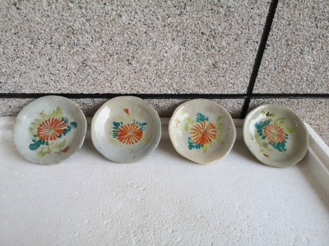 古玩陶瓷花卉紋彩繪盤拍賣，當前價格398元