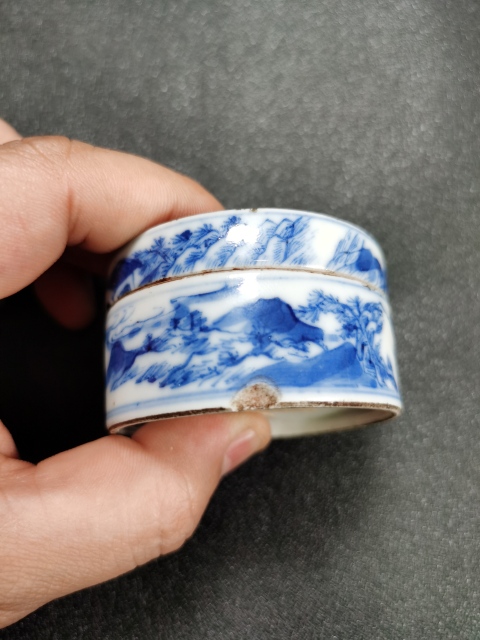 古玩陶瓷青花人物印泥盒拍賣,當(dāng)前價格3800元