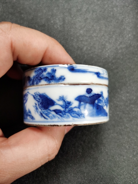 古玩陶瓷青花人物印泥盒拍賣,當(dāng)前價格3800元