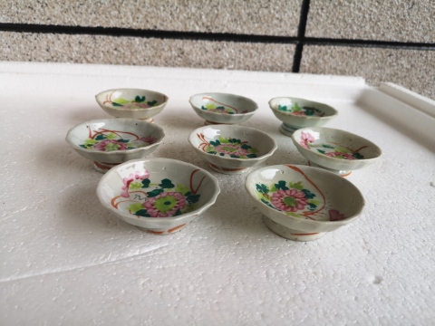 古玩陶瓷花卉紋彩繪供盤拍賣，當前價格680元