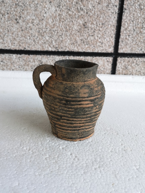 古玩陶瓷執(zhí)壺拍賣,當前價格398元