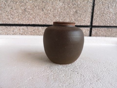 古玩陶瓷醬釉蓋罐拍賣，當前價格350元