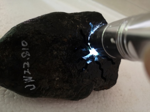 古玩玉器翡翠原石拍賣，當前價格450元