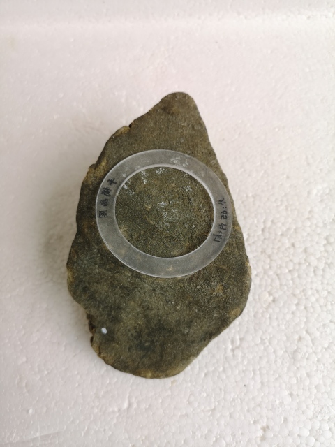 古玩玉器翡翠原石拍賣，當前價格520元