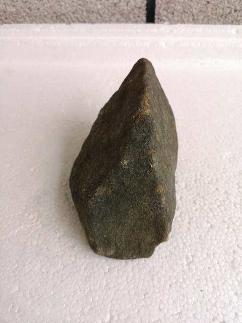 古玩玉器翡翠原石拍賣，當前價格520元