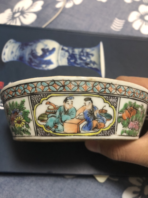 古玩陶瓷（細路）咸豐人物蓋盆拍賣，當前價格2088元