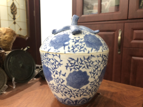 古玩陶瓷花卉紋青花蓋缸（超精品）拍賣，當前價格299元