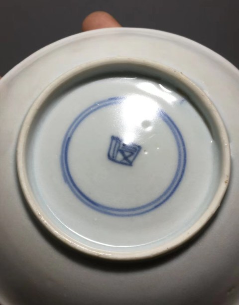 古玩陶瓷大清康熙松鼠葡萄紋青花盤拍賣,當前價格999元