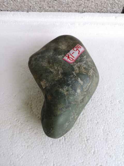 古玩玉器和田青玉籽料拍賣,當前價格398元