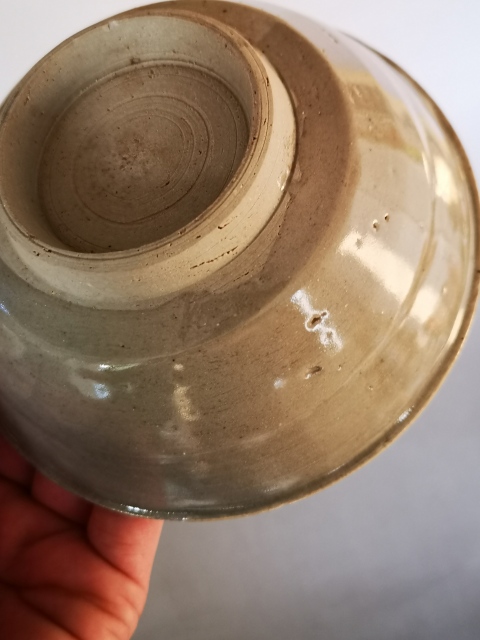 古玩陶瓷元代龍泉窯青瓷折沿洗（碗）拍賣，當(dāng)前價格1200元