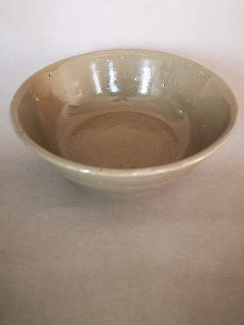 古玩陶瓷元代龍泉窯青瓷折沿洗（碗）拍賣，當(dāng)前價格1200元