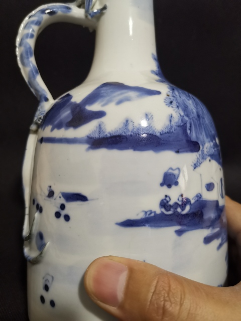 古玩陶瓷清晚期山水紋螭龍柄執(zhí)壺拍賣,當(dāng)前價(jià)格7500元