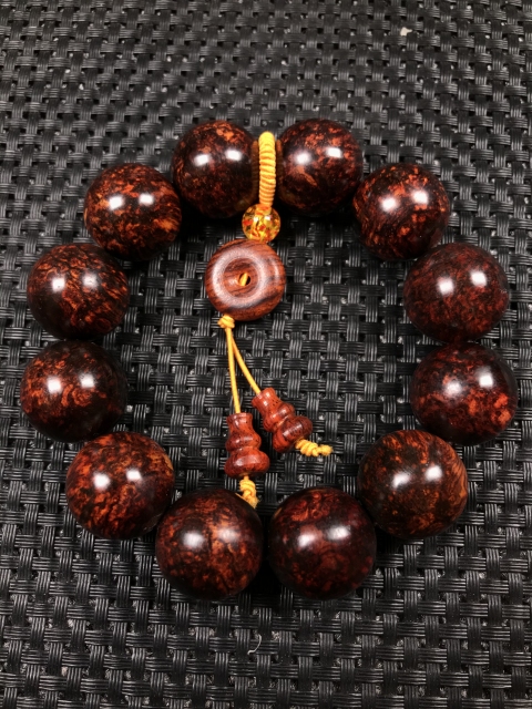 古玩雜項(xiàng)黃花梨手串拍賣,當(dāng)前價(jià)格1799元