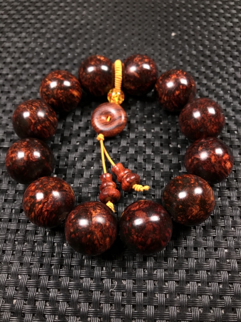 古玩雜項(xiàng)黃花梨手串拍賣,當(dāng)前價(jià)格1799元