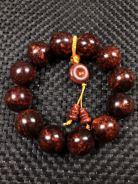 古玩雜項(xiàng)黃花梨手串拍賣,當(dāng)前價(jià)格1799元