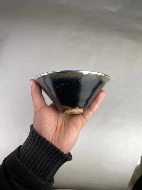 古玩陶瓷3南宋建窯黑釉藍毫斗笠盞拍賣，當前價格20000元