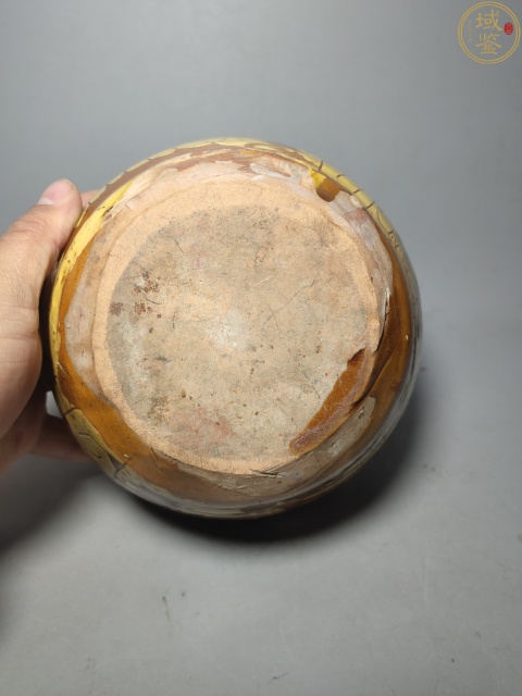 古玩陶瓷金代磁州窯系黃釉剔刻加彩花卉紋罐拍賣,當前價格16800元