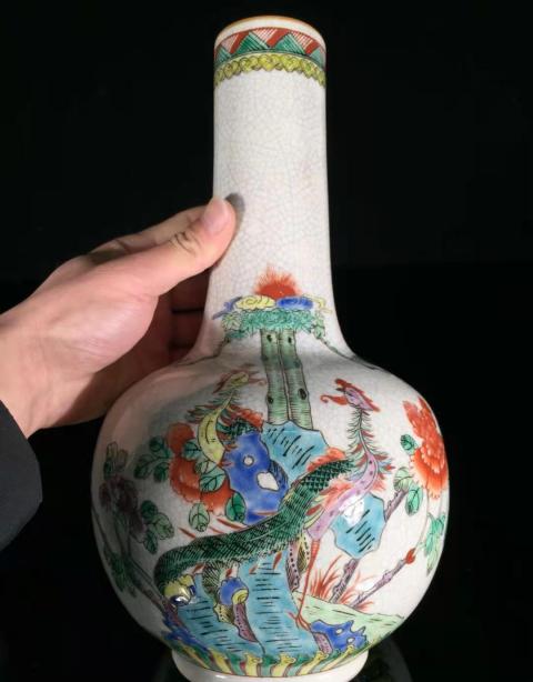 古玩陶瓷哥釉地五彩花鳥紋天球瓶拍賣，當前價格7600元