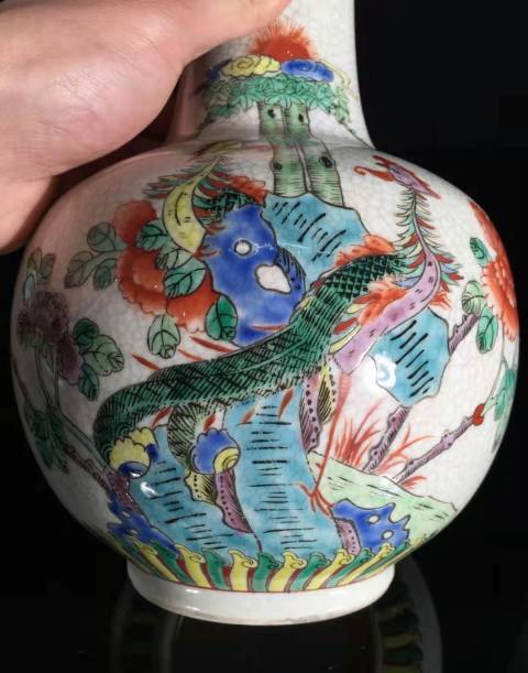 古玩陶瓷哥釉地五彩花鳥紋天球瓶拍賣，當前價格7600元