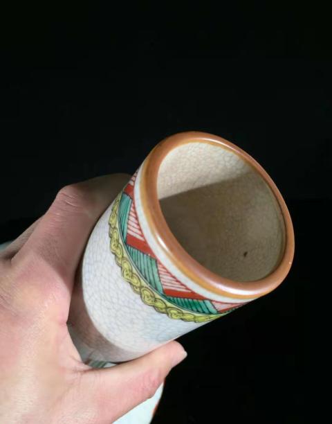 古玩陶瓷哥釉地五彩花鳥紋天球瓶拍賣，當前價格7600元
