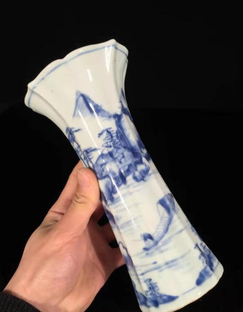 古玩陶瓷康熙寒江獨釣通景山水人物紋花觚拍賣,當前價格30000元