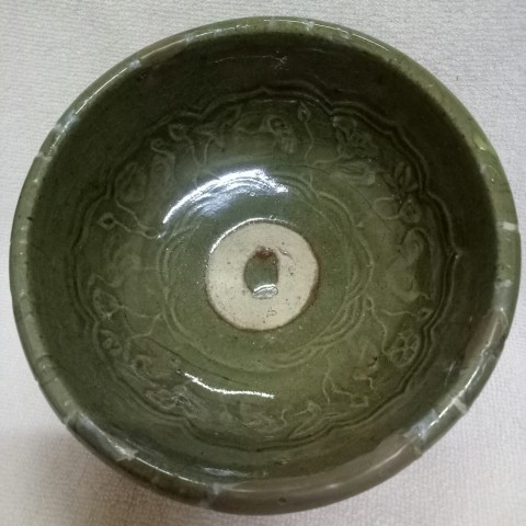 古玩陶瓷元龍泉窯満池嬌紋唇口碗拍賣,當前價格999元