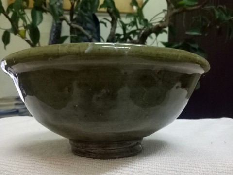 古玩陶瓷元龍泉窯満池嬌紋唇口碗拍賣,當前價格999元