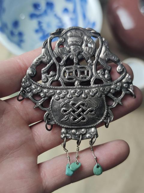 古玩雜項清晚福在眼前花籃銀飾拍賣,當前價格999元