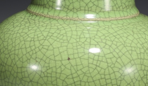 古玩陶瓷民國仿哥蘋果綠瓶拍賣，當前價格5000元