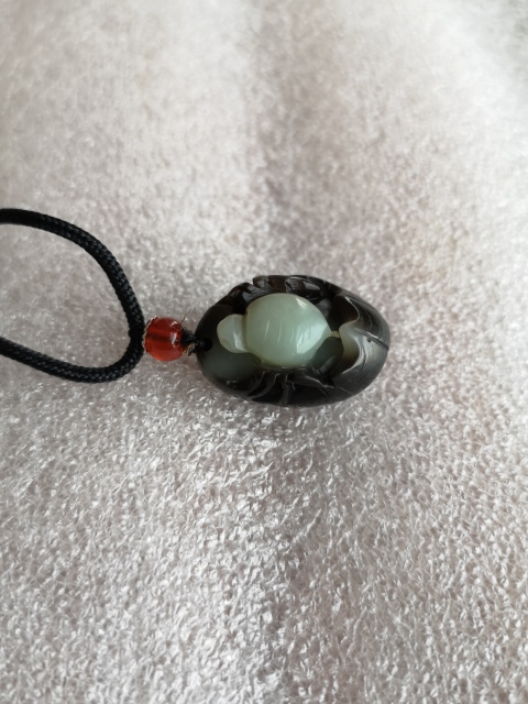 古玩玉器知足把件拍賣,當前價格480元