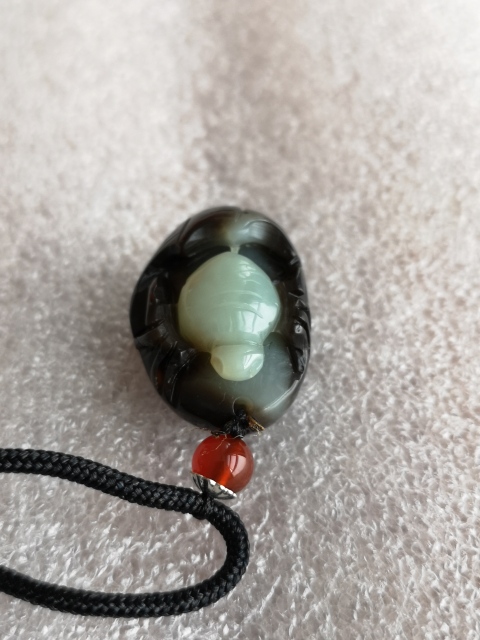 古玩玉器知足把件拍賣,當前價格480元