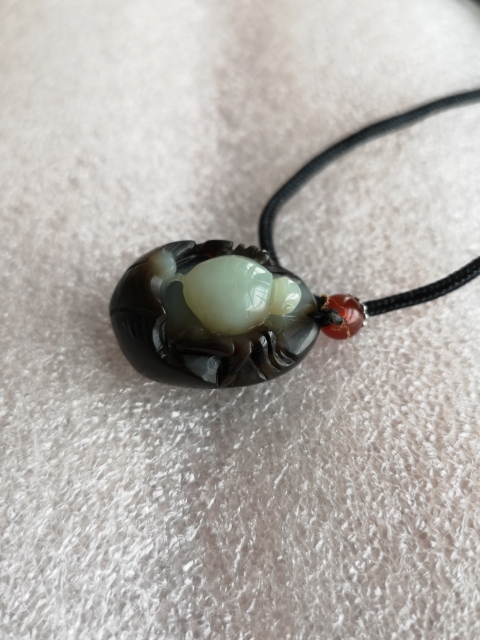 古玩玉器知足把件拍賣,當前價格480元