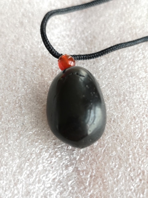 古玩玉器知足把件拍賣,當前價格480元
