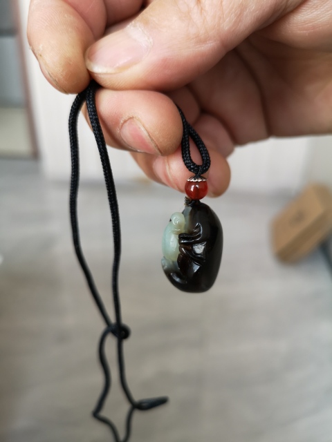古玩玉器知足把件拍賣,當前價格480元