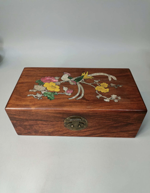 古玩雜項(xiàng)創(chuàng)匯黃花梨木雕嵌螺鈿木盒拍賣(mài)，當(dāng)前價(jià)格1999元