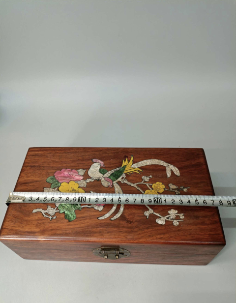 古玩雜項(xiàng)創(chuàng)匯黃花梨木雕嵌螺鈿木盒拍賣(mài)，當(dāng)前價(jià)格1999元