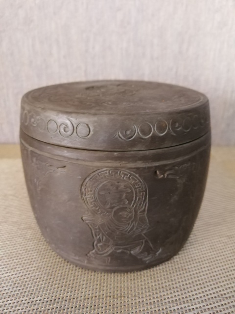 古玩陶瓷放漏   紫砂蛐蛐罐拍賣，當前價格888元