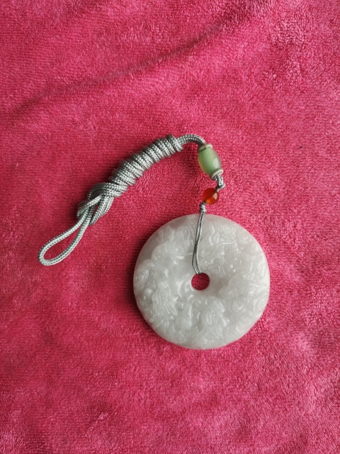 古玩玉器九龍平安扣拍賣,當前價格1200元