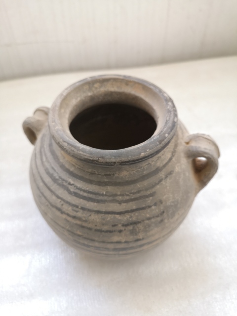 古玩陶瓷灰陶弦紋雙系罐拍賣，當前價格1200元