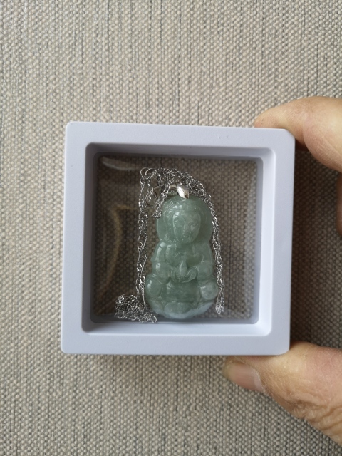 古玩玉器翡翠觀音拍賣,當前價格222元