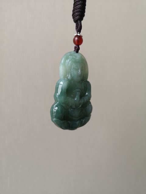 古玩玉器翡翠觀音拍賣，當(dāng)前價(jià)格550元