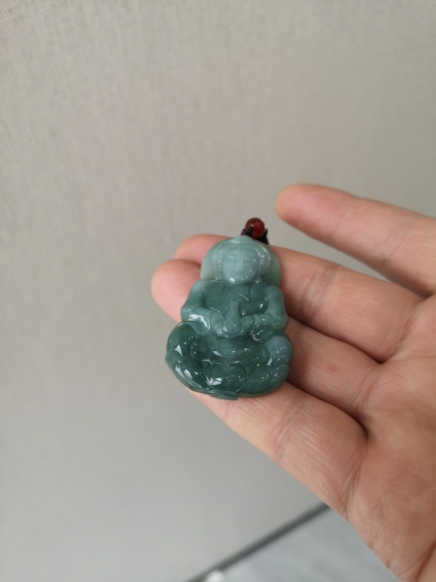 古玩玉器翡翠觀音拍賣，當(dāng)前價(jià)格550元